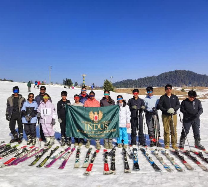 Skiing (Gulmarg)
